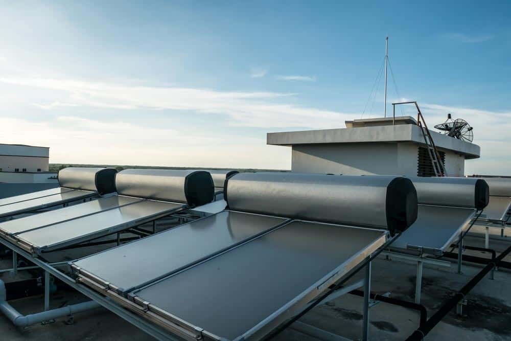 Solar Hot Water Systems On The Roof
